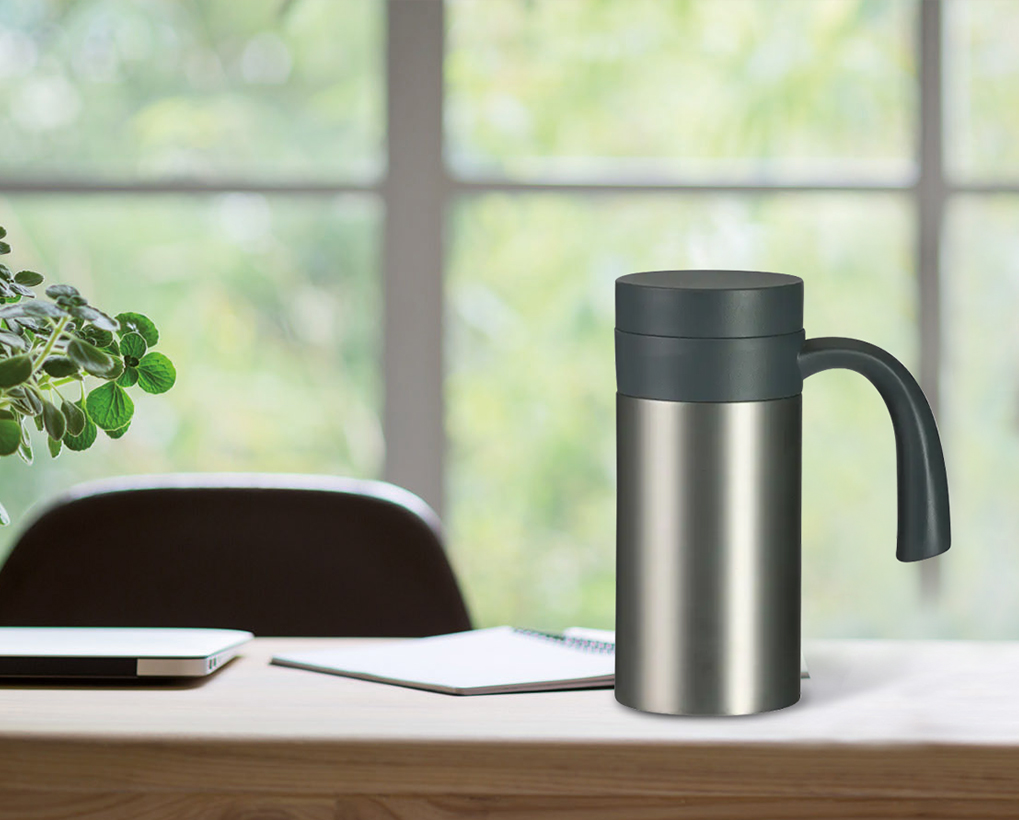 Stainless Steel Houseware Bottle: Three Common Types